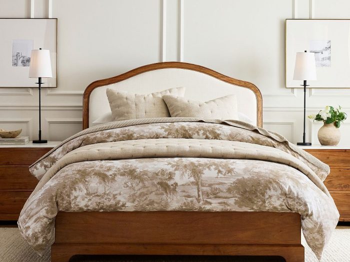 Scarlett Upholstered Bed